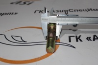 Шпилька колесная с гайкой LW500F